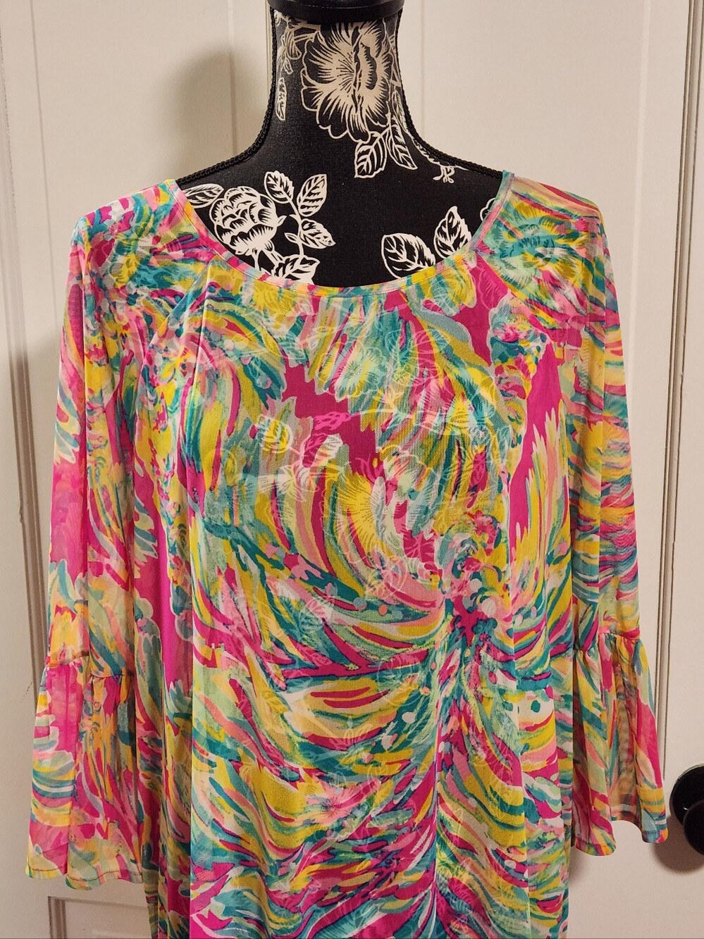 🦄VERY HTF Lilly Pulitzer🦄 - Alfresco Coverup - Picture 8 of 16